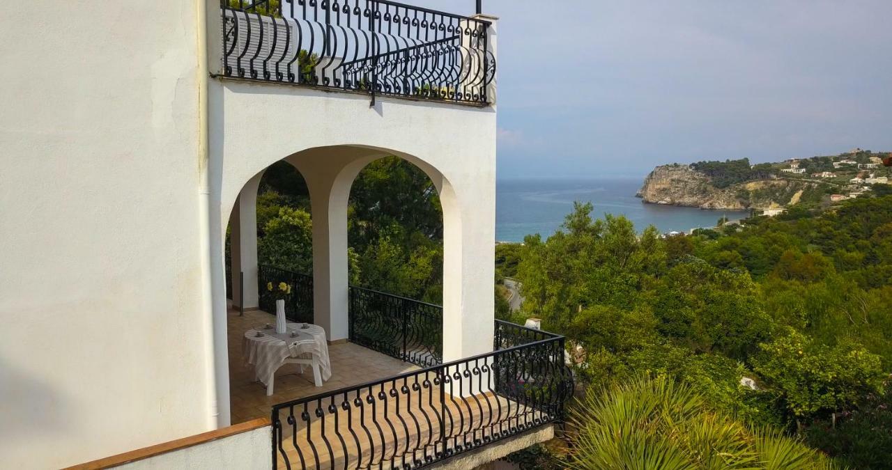 Вилла Casa Vacanze Baia Di Guidaloca Кастелламмаре-дель-Голфо Экстерьер фото